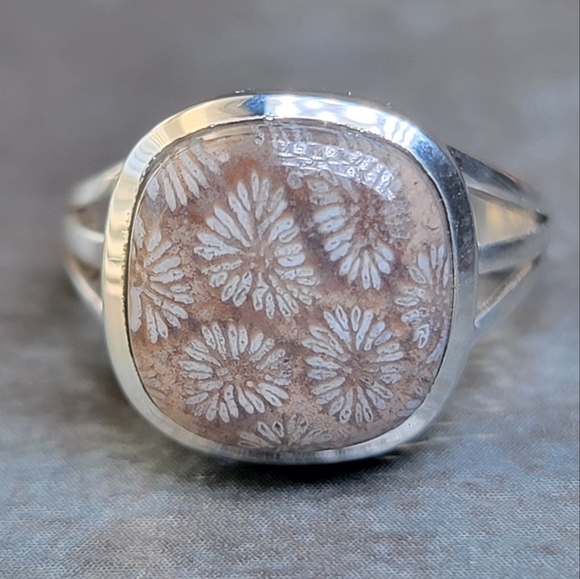 Vintage Jewelry - Native Flower Fossil Coral Ring Size 7 Sterling Silver 925 Womens Jewelry Nwt